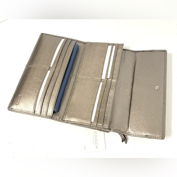 Authentic COACH   No. F42813
✨ Soho Plated Leather Slim Envelope ✨ New with Tag - Picture 11 of 14